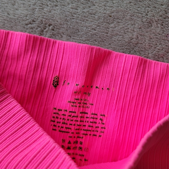 Free People Movement High Rise 7/8 Length Good Karma Leggings in Hot Pink - Picture 5 of 5